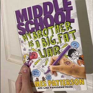 MIDDLE SCHOOL MY BROTHER IS A BIG FAT LIAR BOOK
